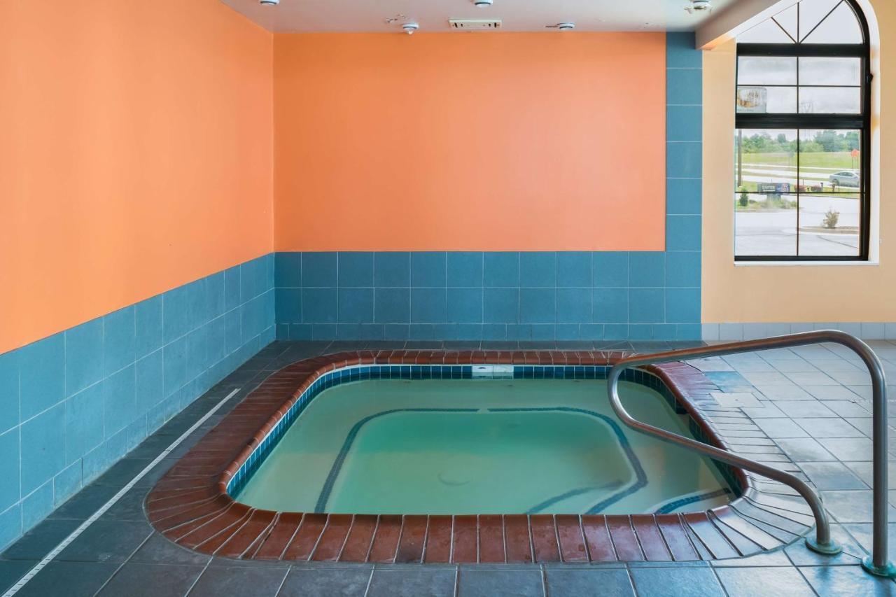 Motel 6-Richmond, In Eksteriør billede